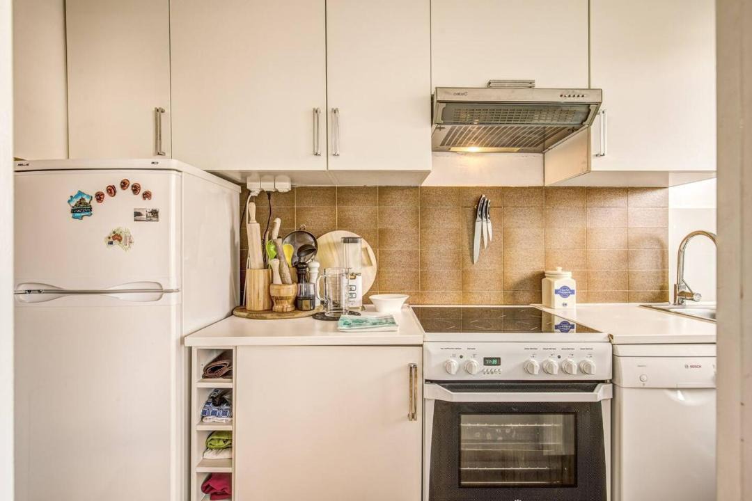 Photo of Kitchen in Quartier de la Folie-Mericourt
