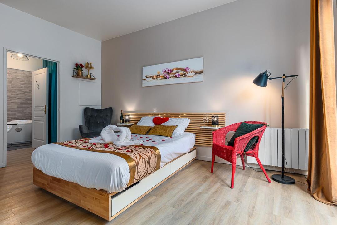 Photo of Bedroom in Asnieres-sur-Seine