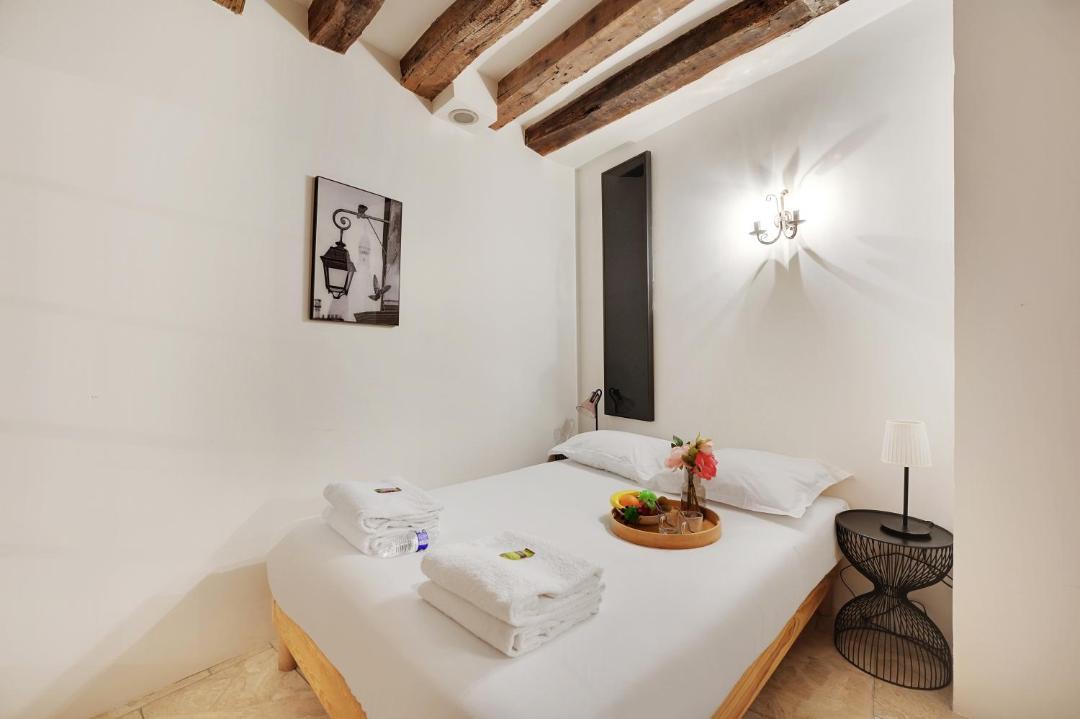 Photo of Bedroom in Latin