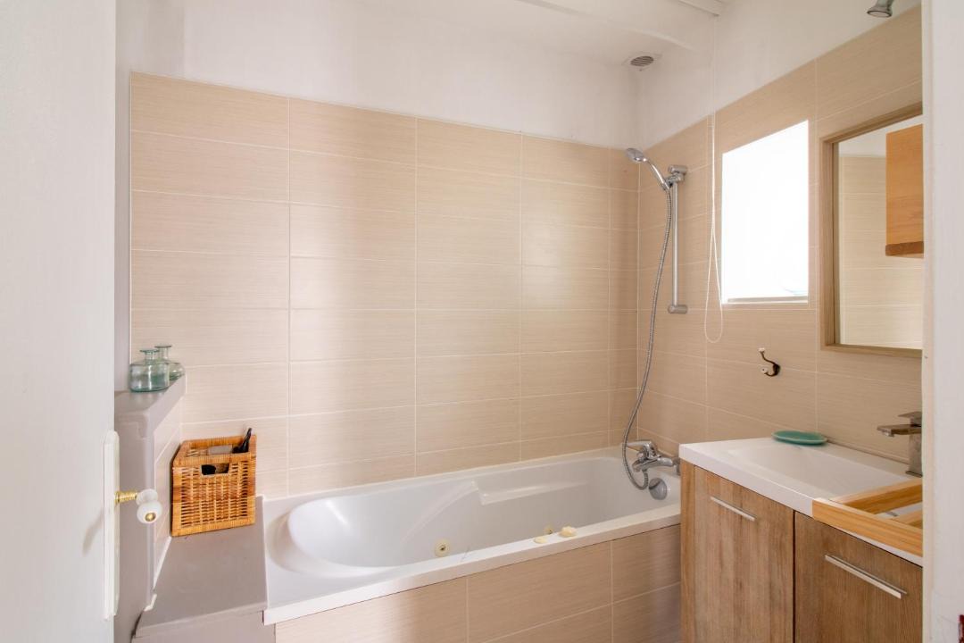 Photo of Bathroom in Isles-les-Villenoy