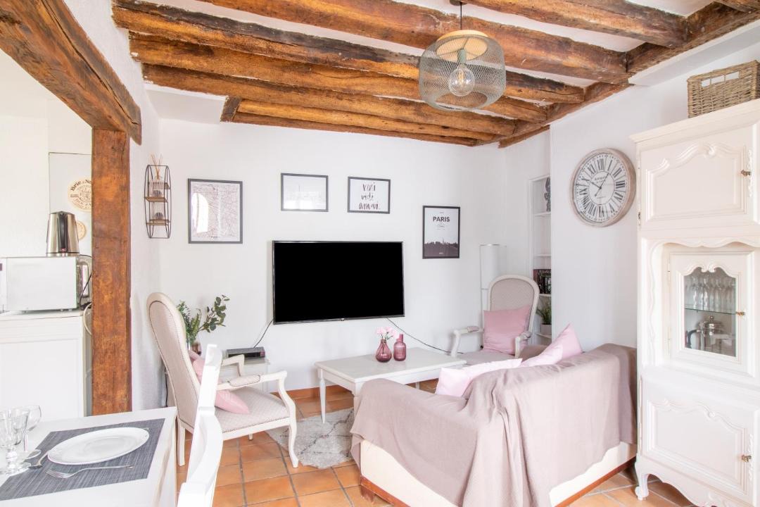 Photo of Livingroom in Isles-les-Villenoy