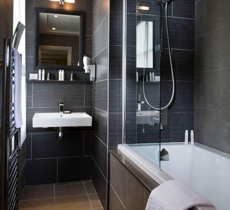 Photo of Bathroom in Saint-Merri
