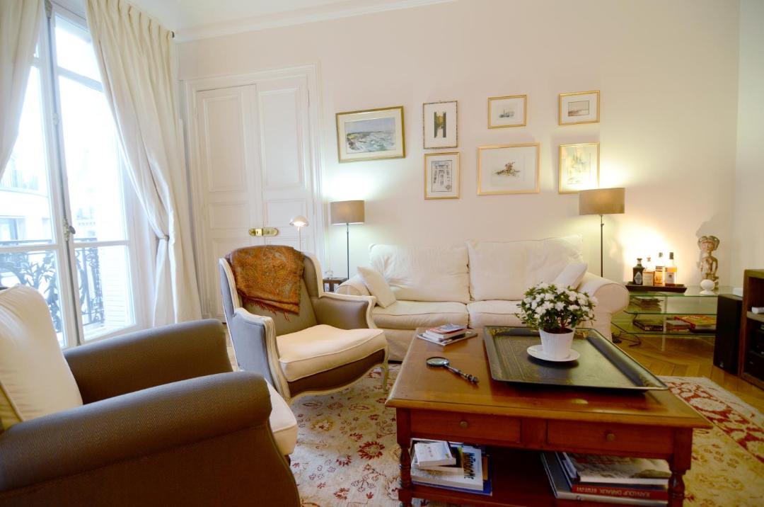 Photo of Livingroom in Chaillot