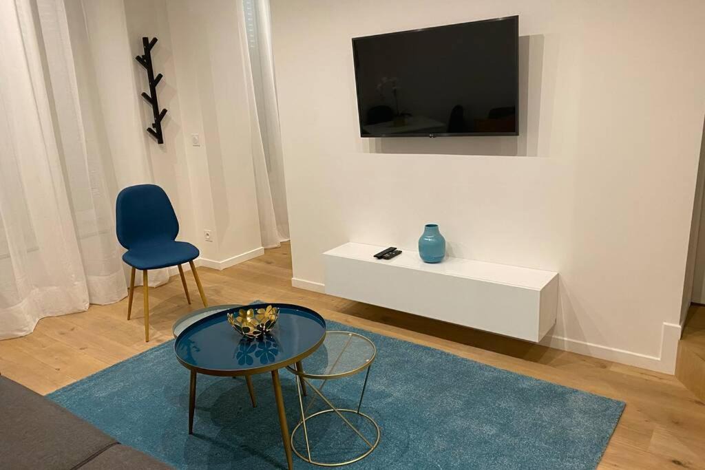 Photo of Livingroom in Notre-Dame-des-Champs