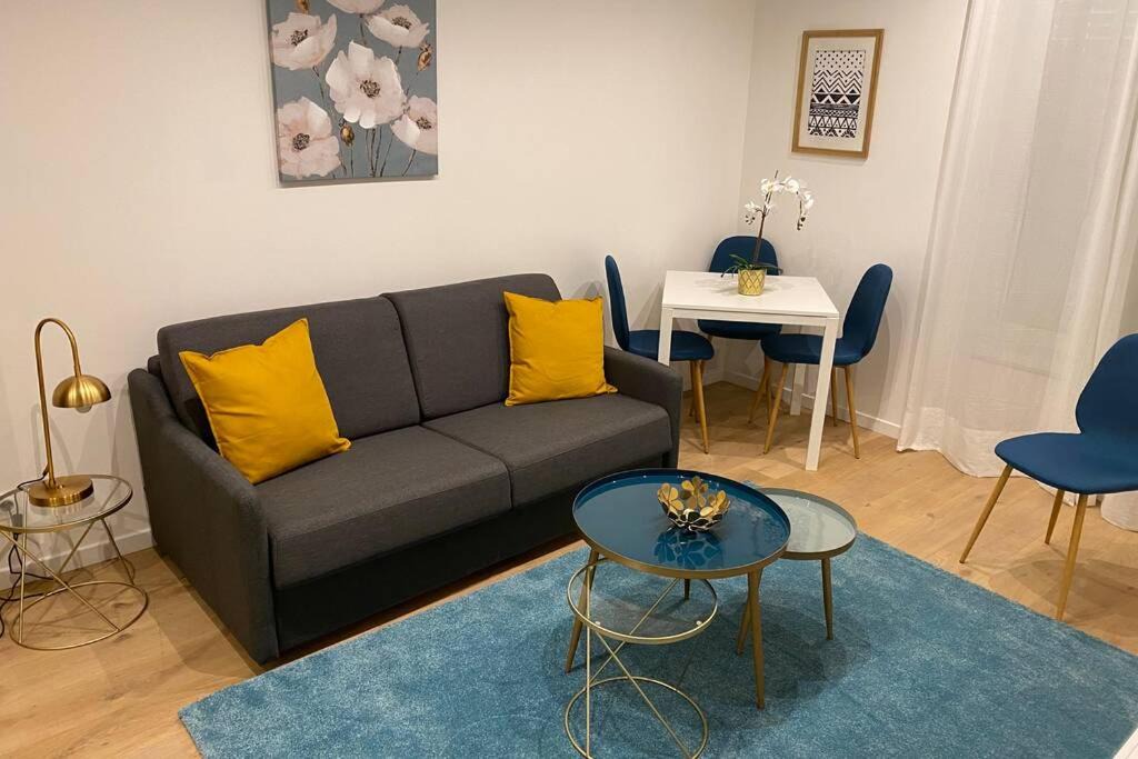 Photo of Livingroom in Notre-Dame-des-Champs
