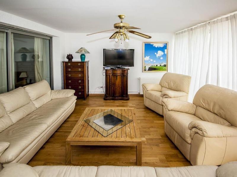 Photo of Livingroom in Suresnes