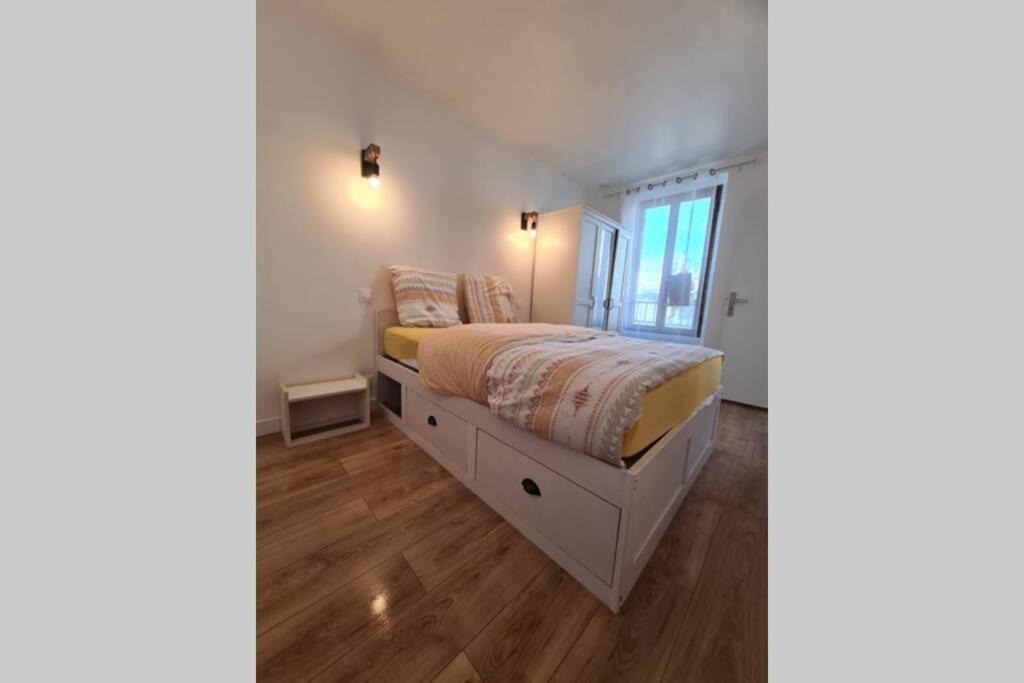Photo of Bedroom in Neuilly-sur-Marne
