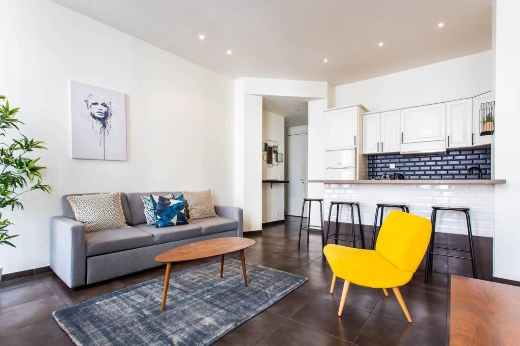 Photo of Livingroom in Strasbourg -Saint-Denis