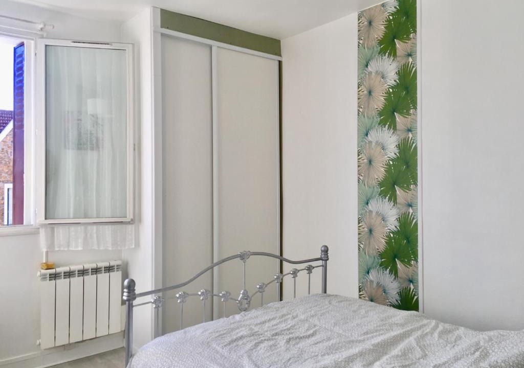 Photo of Bedroom in Rosny-sous-Bois