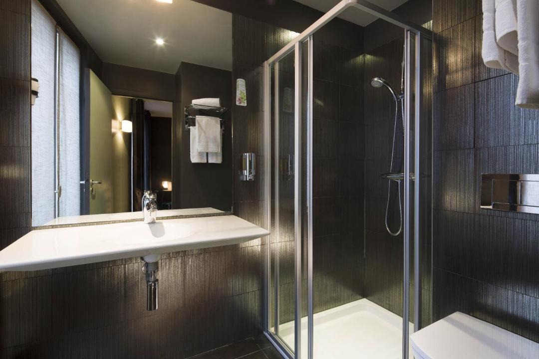 Photo of Bathroom in Plaisance