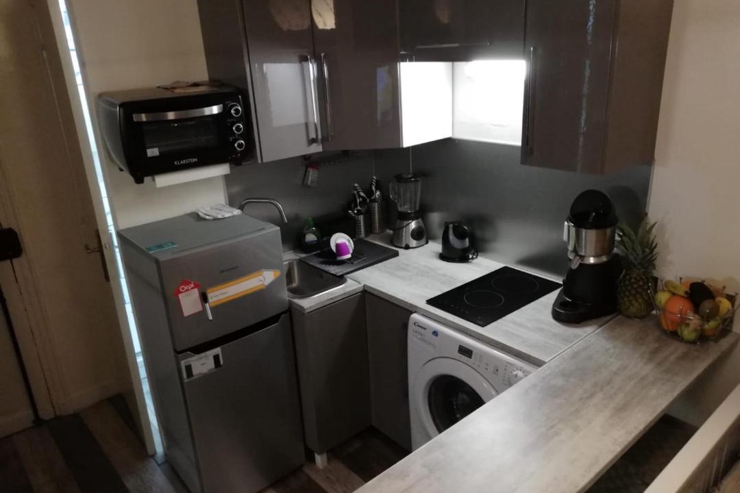 Photo of Kitchen in Quartier de la Folie-Mericourt