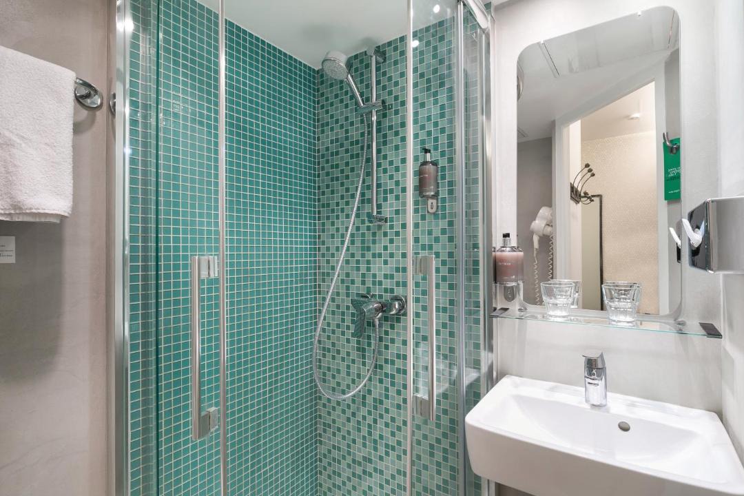Photo of Bathroom in Auteuil