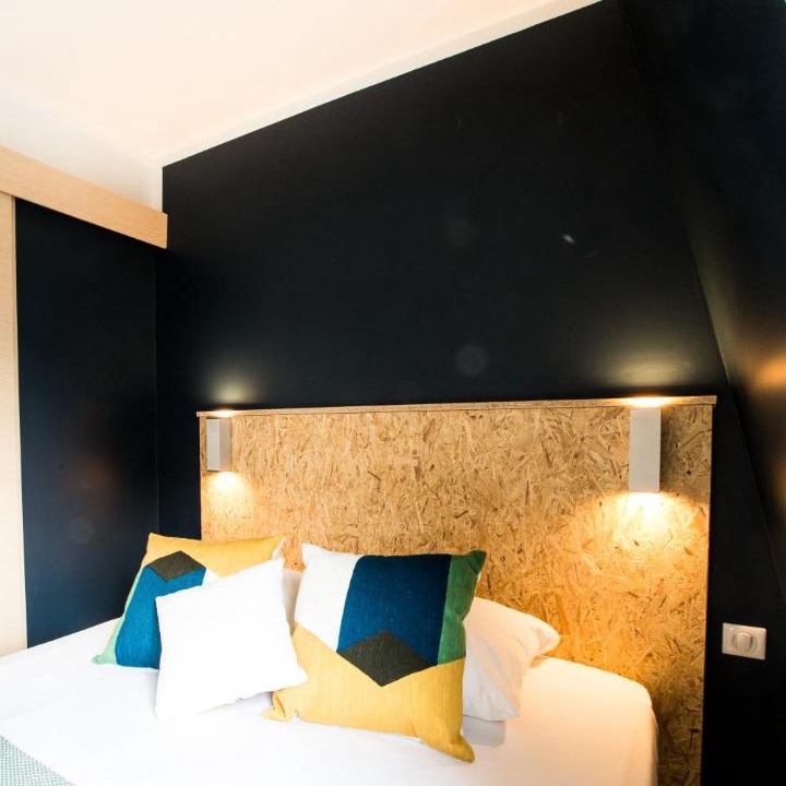 Photo of Bedroom in Combat