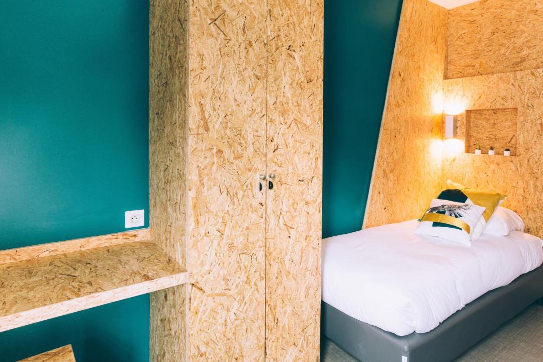 Photo of Bedroom in Combat