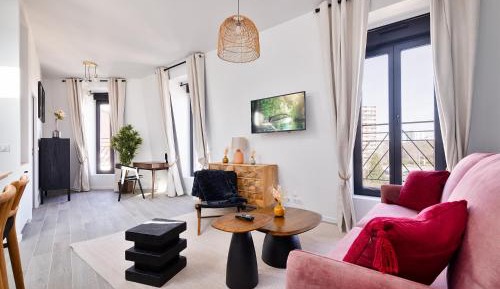 Modern One-Bedroom Apartment