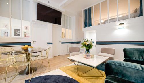 Three-Bedroom Deluxe Apartment