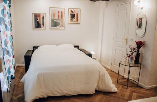Quartier Sainte-Avoye Apartment | Lovely Studio Le Marais